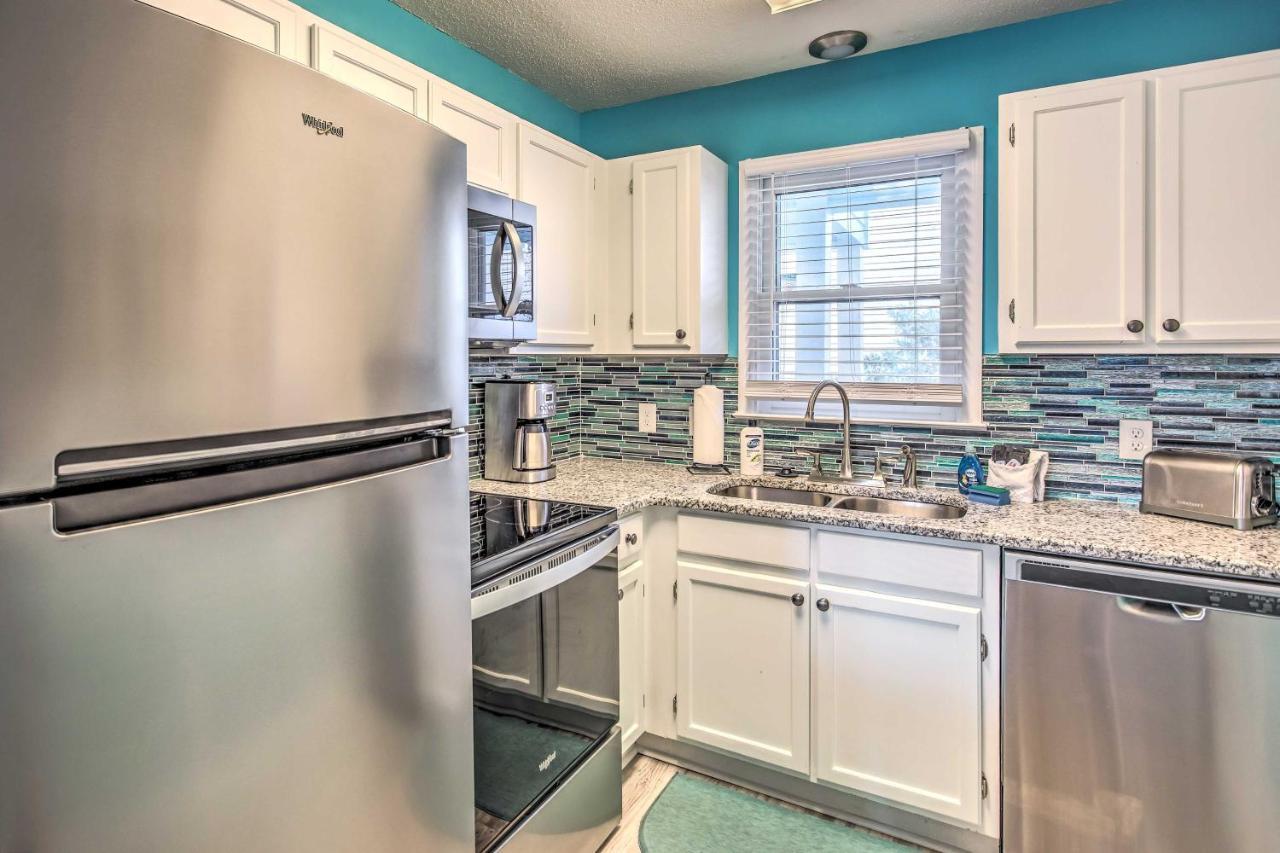 Surfside Beach Escape With Pool - Walk To Ocean! Myrtle Beach Bagian luar foto
